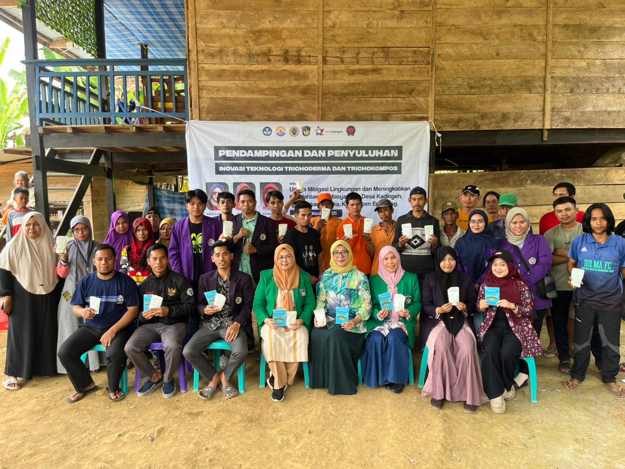 Tim Kosabangsa UNIMEN-UMI Kolaborasi Gelar Pendampingan dan Penyuluhan Inovasi Teknologi Trichoderma dan Trichokompos